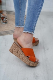 Hakiki Deri Turuncu Süet Kadın Düz Terlik 231110602