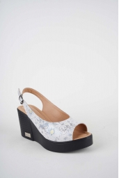 Hakiki Deri Beyaz Çiçek Baskı Kadın Dolgu Topuk Sandalet 261189502