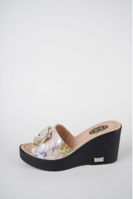 Hakiki Deri Bej Çiçekli Kadın Dolgu Topuklu Terlik 261189605