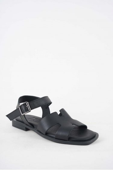 Hakiki Deri Siyah Kadın Düz Sandalet 251103500