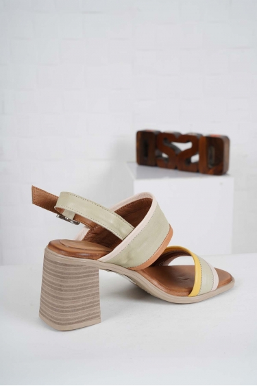 Hakiki Deri Skin-Garni Kadın Yüksek Topuklu Sandalet 241126512