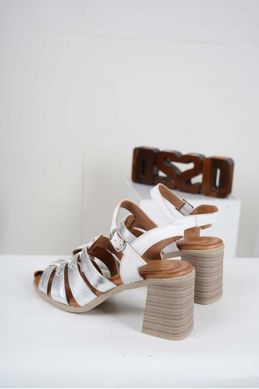 Hakiki Deri Beyaz-Gümüş Kadın Yüksek Topuklu Sandalet 241126521