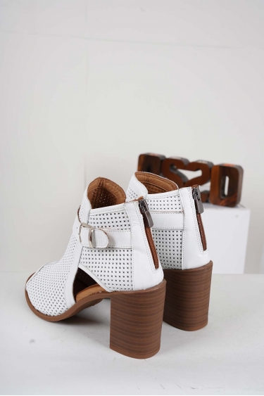 Hakiki Deri Beyaz Kadın Yüksek Topuklu Sandalet 241126525