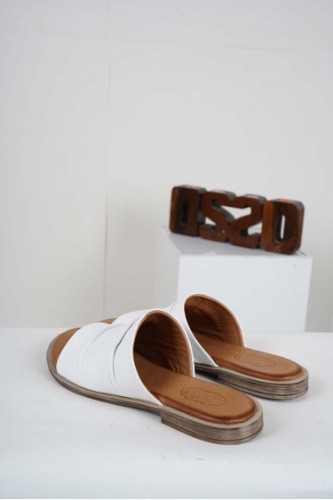 Hakiki Deri Beyaz Kadın Düz Terlik 241126601