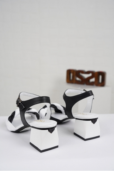 Hakiki Deri Beyaz-Siyah Kadın Topuklu Sandalet 221127524