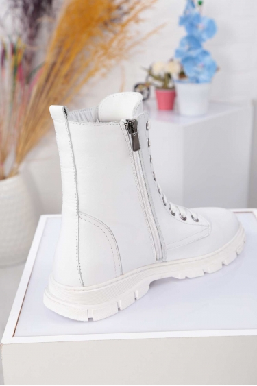 Hakiki Deri Beyaz Kadın Düz Bot 212135203