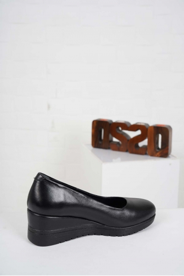 Hakiki Deri Siyah Kadın Dolgu Topuklu Ayakkabı 232136103