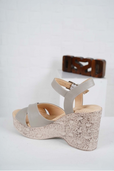 Hakiki Deri Yok Kadın Dolgu Topuk Sandalet 241136501