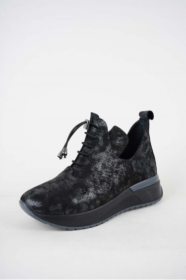 Hakiki Deri Siyah Saten Efektli Kadın Casual Ayakkabı 252136102