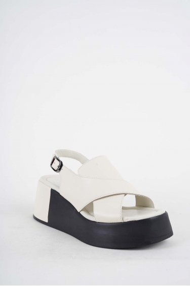 Hakiki Deri Bej Kadın Dolgu Topuklu Sandalet 251141505