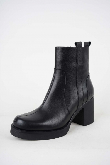 Hakiki Deri Siyah Kadın Topuklu Bot 252141203