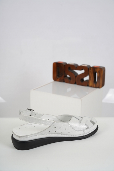 Hakiki Deri Beyaz Saten Kadın Komfort Sandalet 231177502