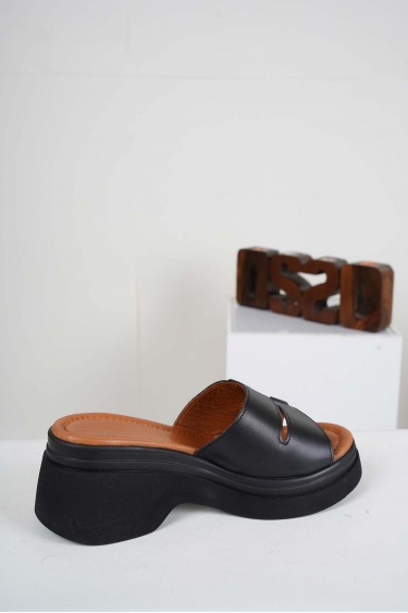 Hakiki Deri Siyah Kadın Dolgu Topuklu Terlik 241186605