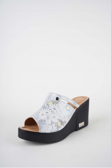 Hakiki Deri Beyaz Çiçek Baskı Kadın Dolgu Topuklu Terlik 261189602