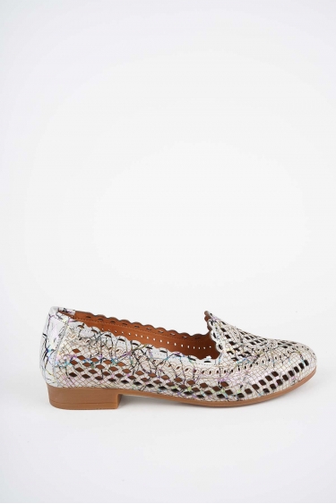 Hakiki Deri Beyaz Baskı Kadın Babet Ayakkabı 261214110