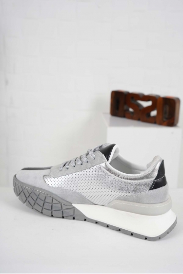 Hakiki Deri Gri Süet-Siyah-Gümüş Kadın Sneaker Ayakkabı 241218110