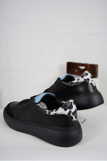 Hakiki Deri Siyah-Mavi-Beyaz Kadın Sneaker Ayakkabı 221220104