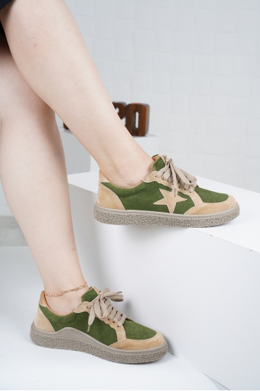 Hakiki Deri Yeşil Süet-Bej Süet Kadın Spor Ayakkabı 222220101