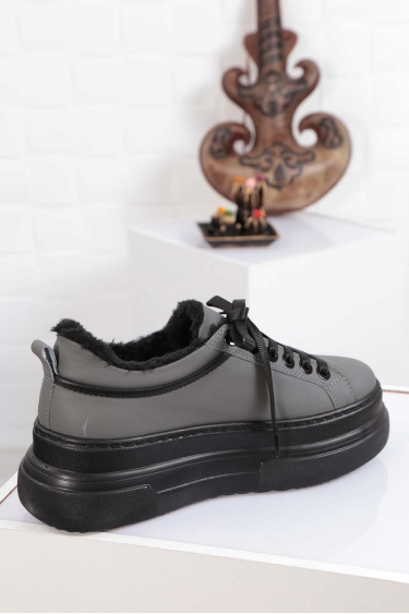 Hakiki Deri Mat Füme-Siyah Kadın Sneaker Ayakkabı 212225105