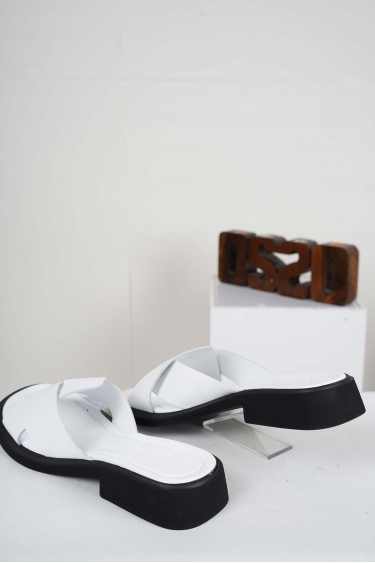 Hakiki Deri Beyaz Kadın Alçak Topuklu Terlik 241225602