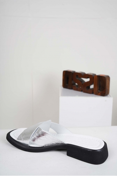 Hakiki Deri Gümüş Kadın Alçak Topuklu Terlik 241225602