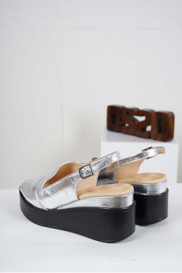 Hakiki Deri Gümüş Kadın Dolgu Topuk Sandalet 221229502