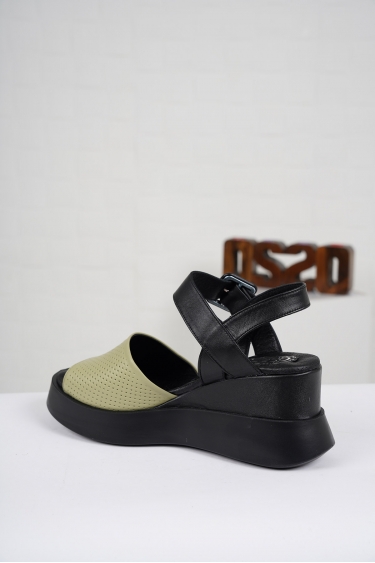 Hakiki Deri Siyah-Avokado Kadın Dolgu Topuk Sandalet 221229504