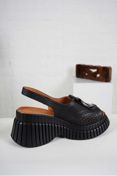 Hakiki Deri Siyah Kadın Dolgu Topuk Sandalet 241229512