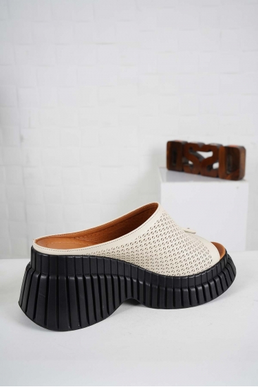 Hakiki Deri Bej Kadın Dolgu Topuk Terlik 241229608