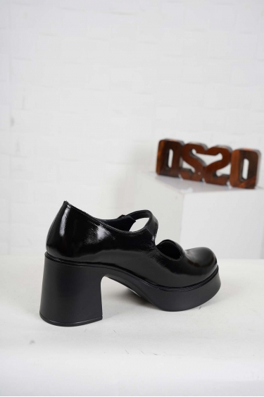 Hakiki Deri Siyah Rugan Kadın Topuklu Ayakkabı 242229100