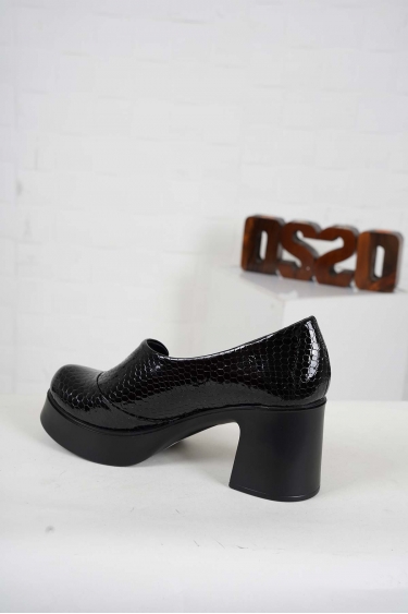 Hakiki Deri Siyah Yılan Kadın Topuklu Ayakkabı 242229101