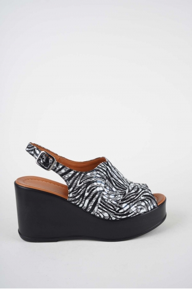 Hakiki Deri Siyah Desen Kadın Dolgu Topuklu Sandalet 261229511