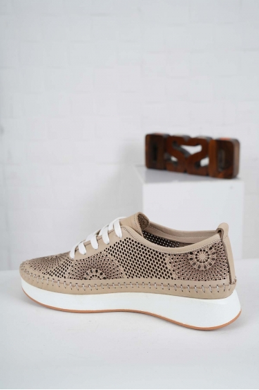 Hakiki Deri Bej Kadın Comfort Ayakkabı 241235118