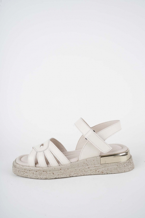 Hakiki Deri Bej Kadın Düz Sandalet 261118505