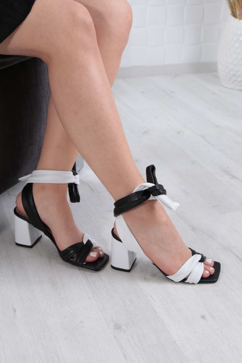 Hakiki Deri Siyah-Beyaz Kadın Topuklu Sandalet 211127528