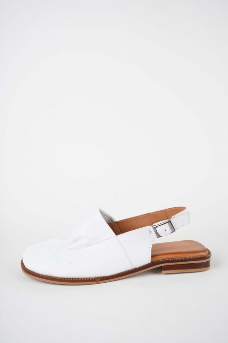 Hakiki Deri Beyaz Kadın Burun Kapalı Sandalet 261141507