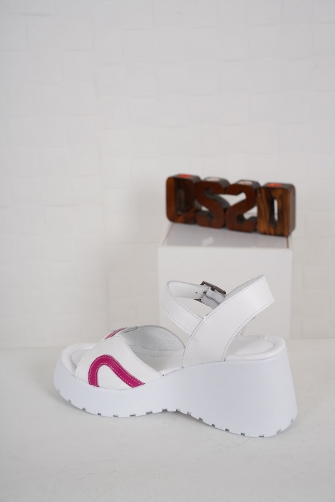 Hakiki Deri Beyaz-Fuşya Kadın Dolgu Topuk Sandalet 231186506