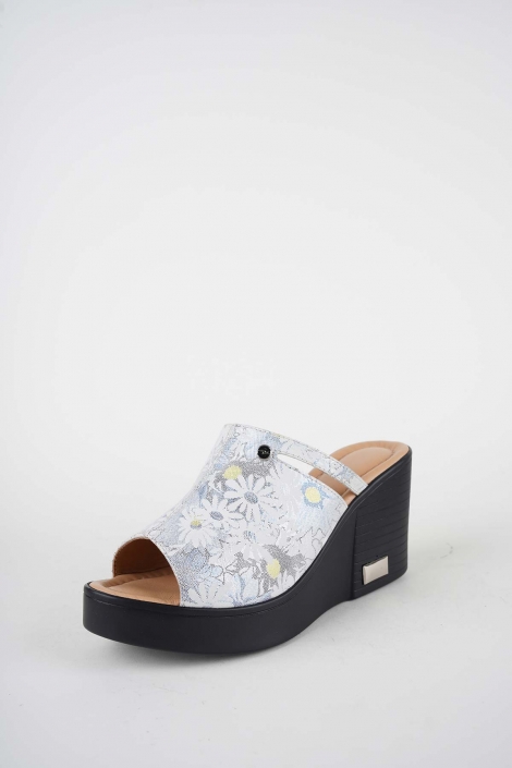 Hakiki Deri Beyaz Çiçek Baskı Kadın Dolgu Topuklu Terlik 261189602