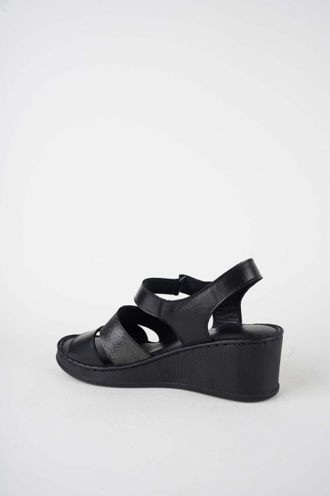 Hakiki Deri Siyah Kadın Dolgu Topuklu Sandalet 261245501