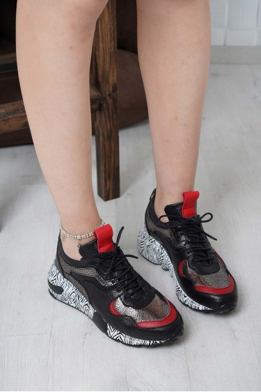 Hakiki Deri Siyah-Kırmızı-Çelik Kadın Sneaker Ayakkabı 202110108