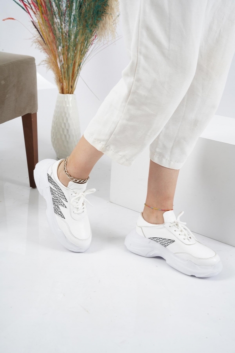 Hakiki Deri Beyaz Kadın Sneaker Ayakkabı 221110107