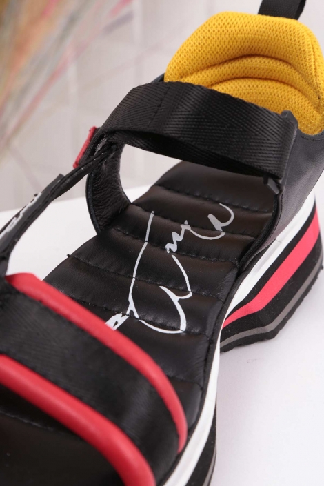 Kırmızı-Siyah Kadın Spor Sandalet 211114502