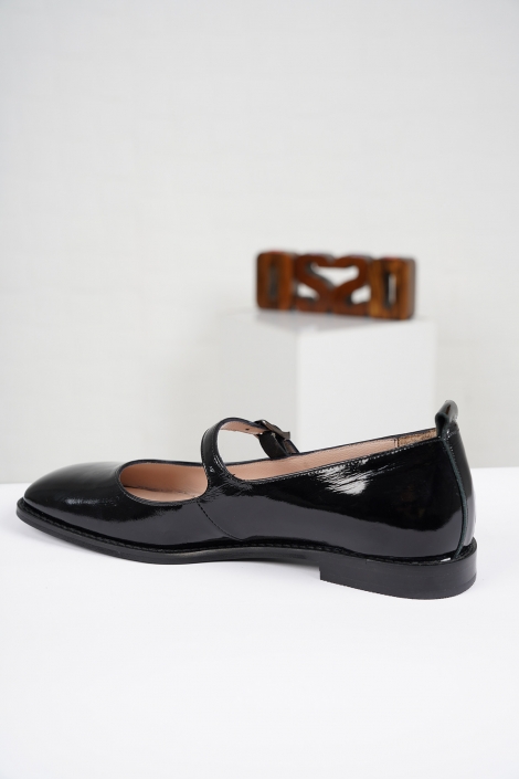 Hakiki Deri Siyah Rugan Kadın Klasik Ayakkabı 221127106