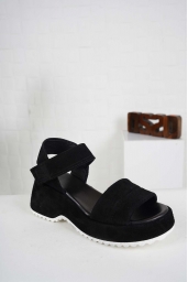 Hakiki Deri Siyah Süet Kadın Dolgu Topuk Sandalet 241135501