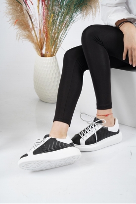 Siyah-Beyaz Kadın Sneaker Ayakkabı 202201114