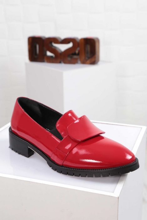 Hakiki Deri Kırmızı Rugan Kadın Klasik Ayakkabı 212214101