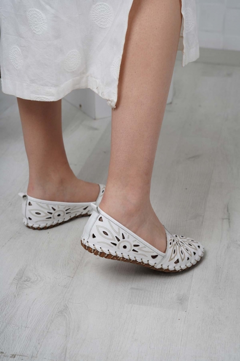 Hakiki Deri Beyaz Kadın Comfort Ayakkabı 231220101