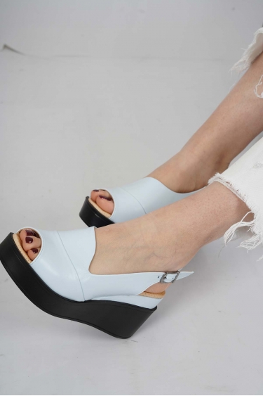 Hakiki Deri Mavi Kadın Dolgu Topuk Sandalet 221229502