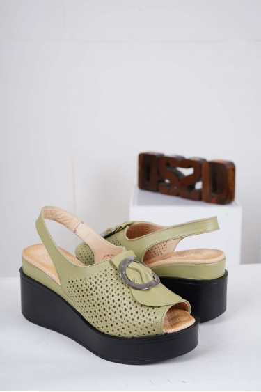 Hakiki Deri Avokado Yeşil Kadın Dolgu Topuk Sandalet 231229503