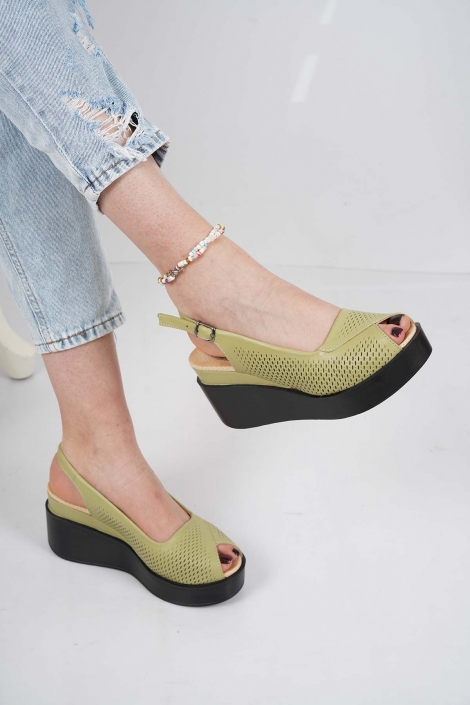 Hakiki Deri Avokado Yeşil Kadın Dolgu Topuk Sandalet 231229510